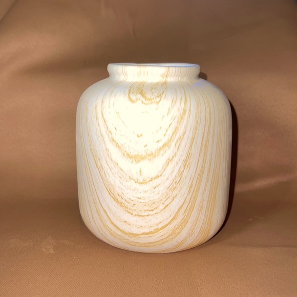 Horizon Other - #363✅ Gold marbled vase